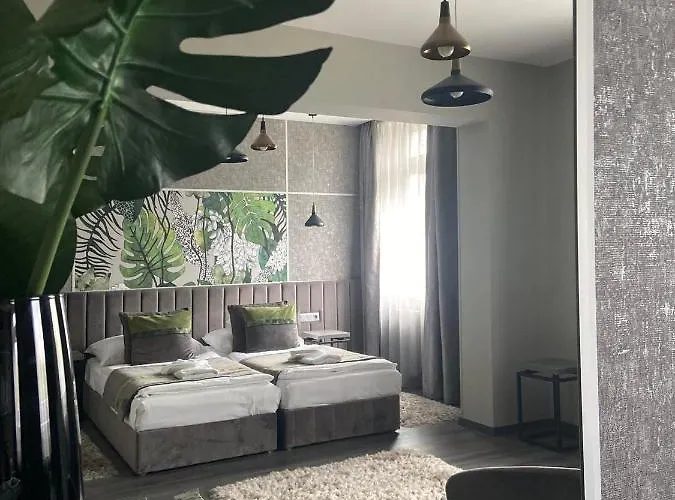 Hotel Central 케치케메트